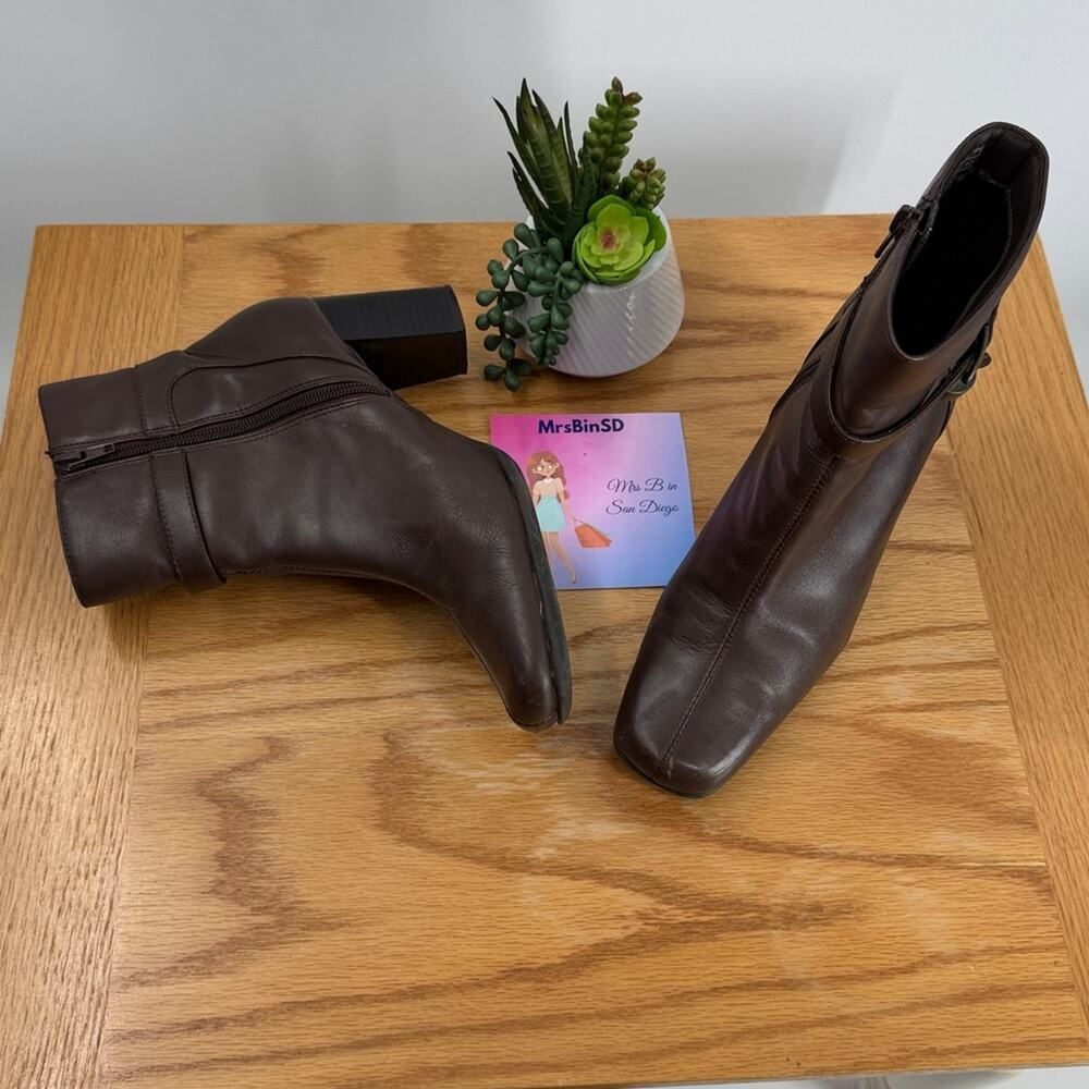 Nine & Co. Leather Heeled Zippered Ankle Boots Booties - Brown - Women's 8.5